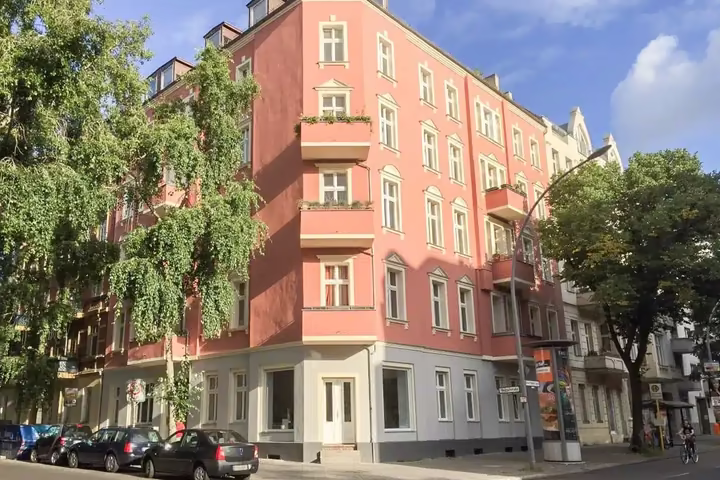 Eckhaus in der Haubachstraße in Charlottenburg nach der Sanierung